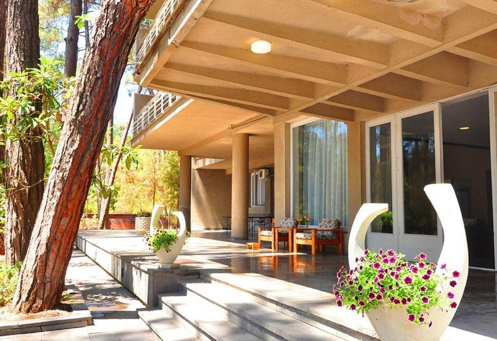 Gosdacha Ldzaa Hotel Lidzava Esterno foto