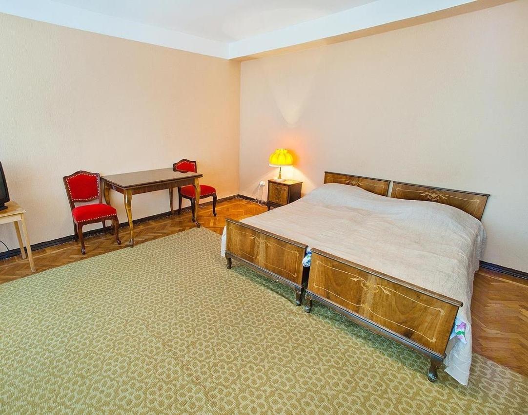Gosdacha Ldzaa Hotel Lidzava Esterno foto