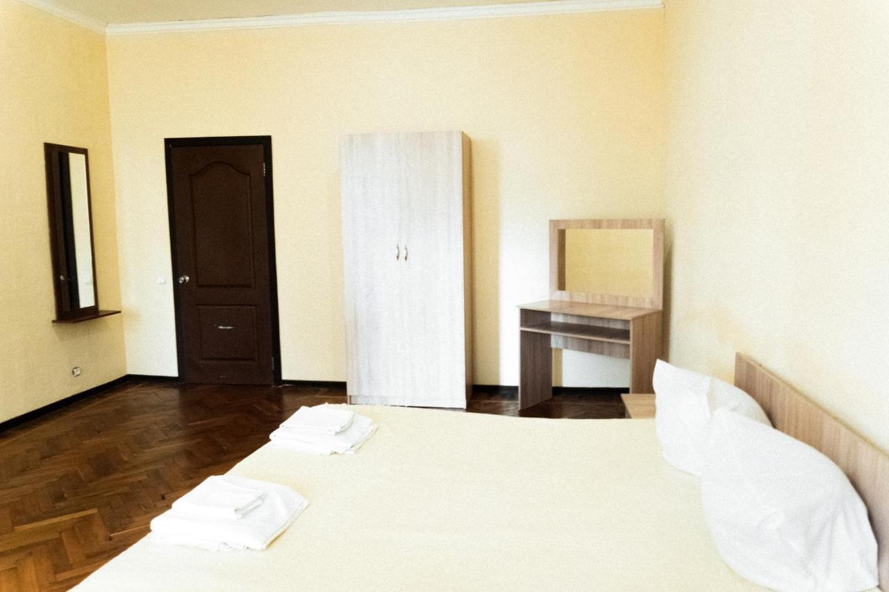 Gosdacha Ldzaa Hotel Lidzava Esterno foto