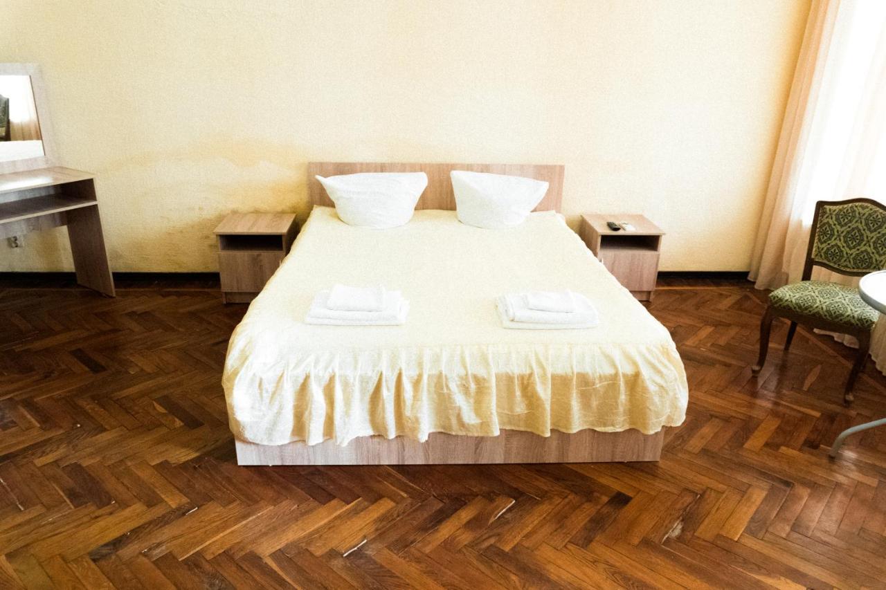 Gosdacha Ldzaa Hotel Lidzava Esterno foto